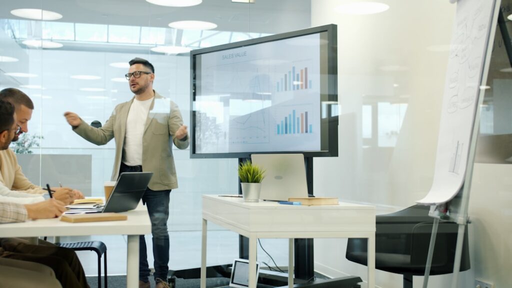 erfahren sie, wie effektive corporate communication ihre unternehmensstrategie stärkt, das markenimage verbessert und die interne sowie externe kommunikation optimiert.